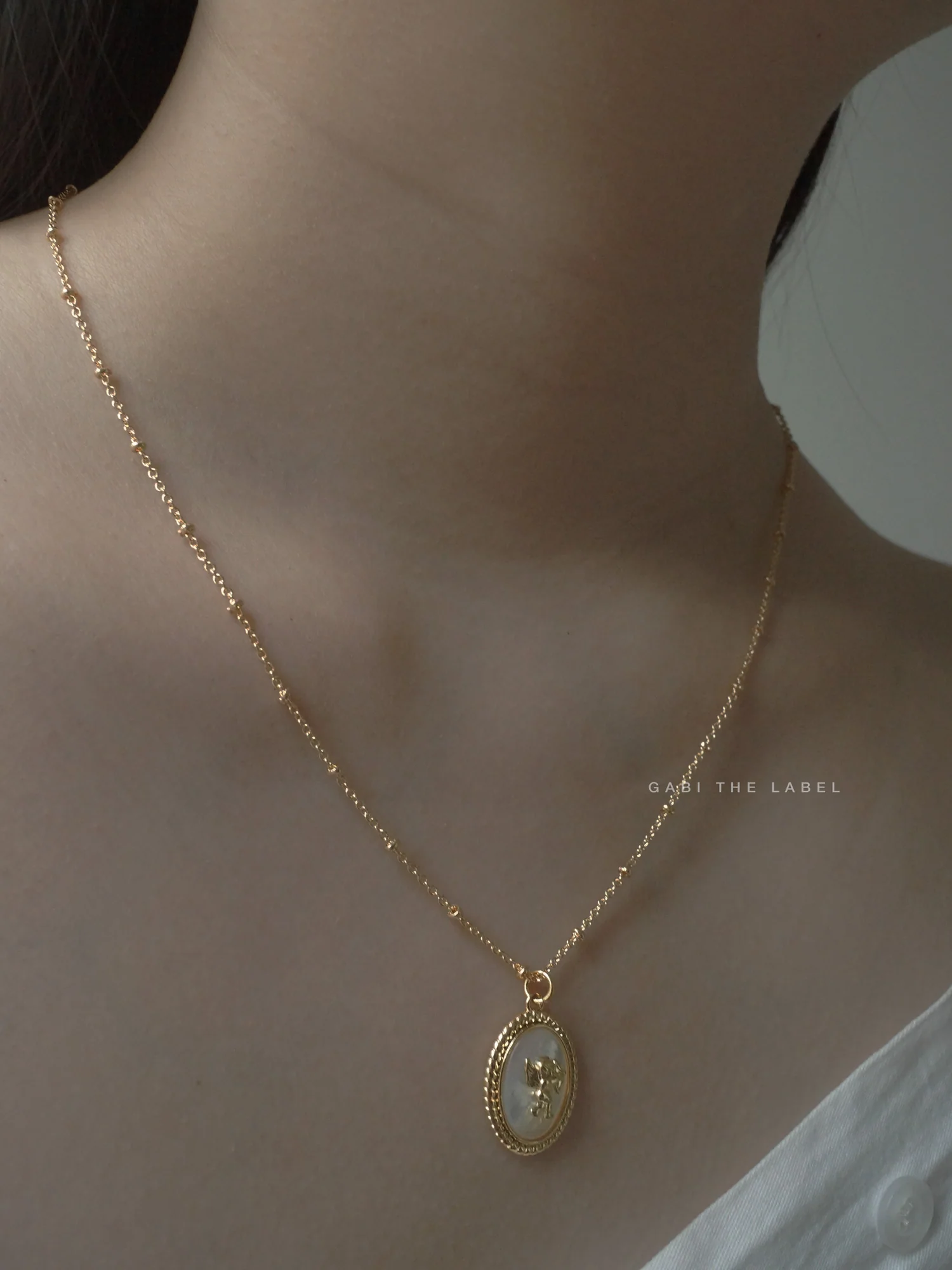 Amor Shell Necklace - Image 4