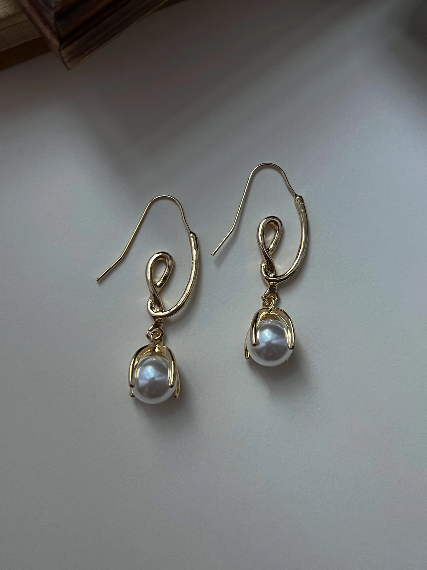 Artful Pearl Dangle Earrings - Image 3