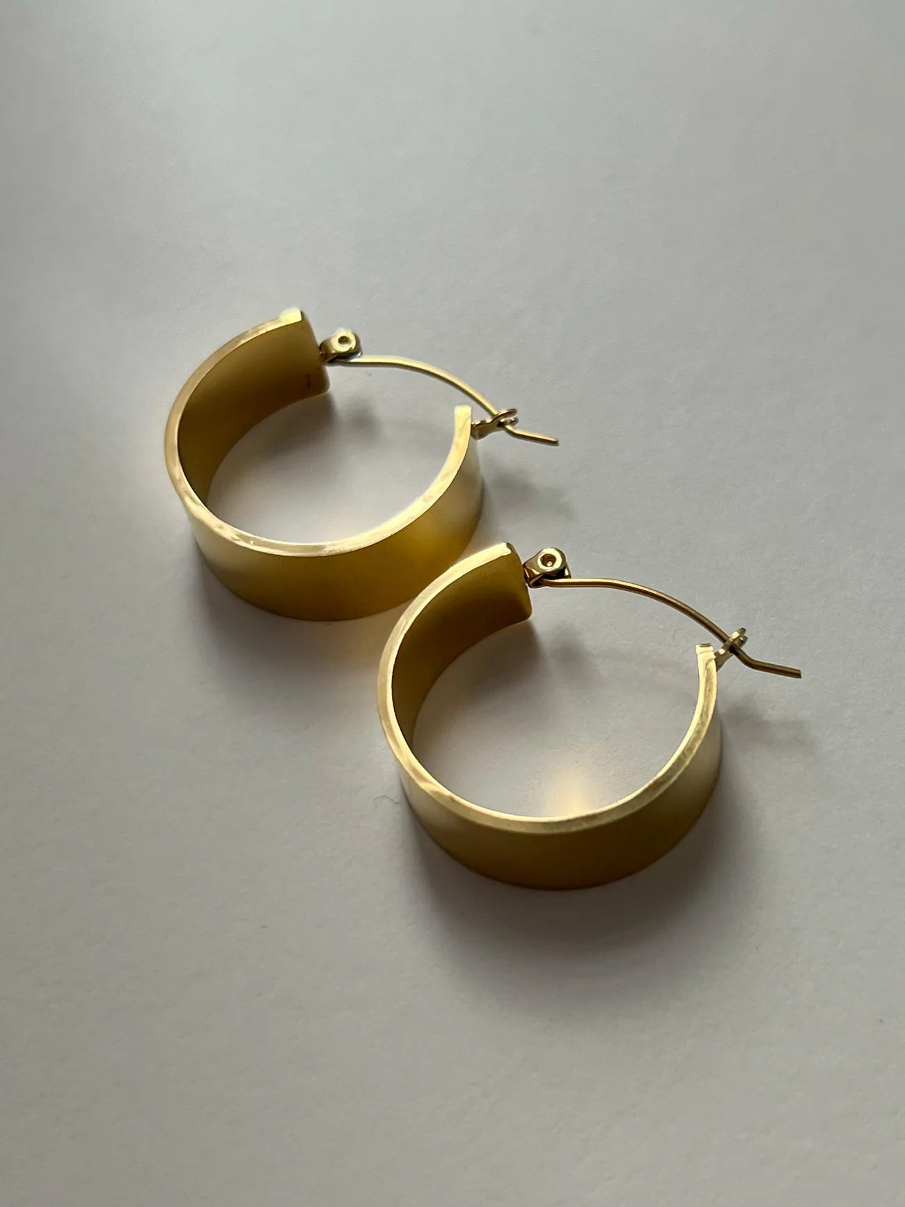 Chic Bold Hoops - Image 4