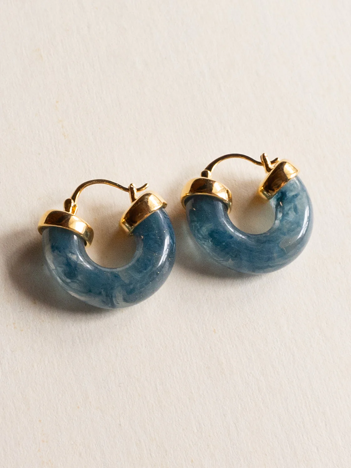 Chic Round Resin Hoops - Blue - Image 3