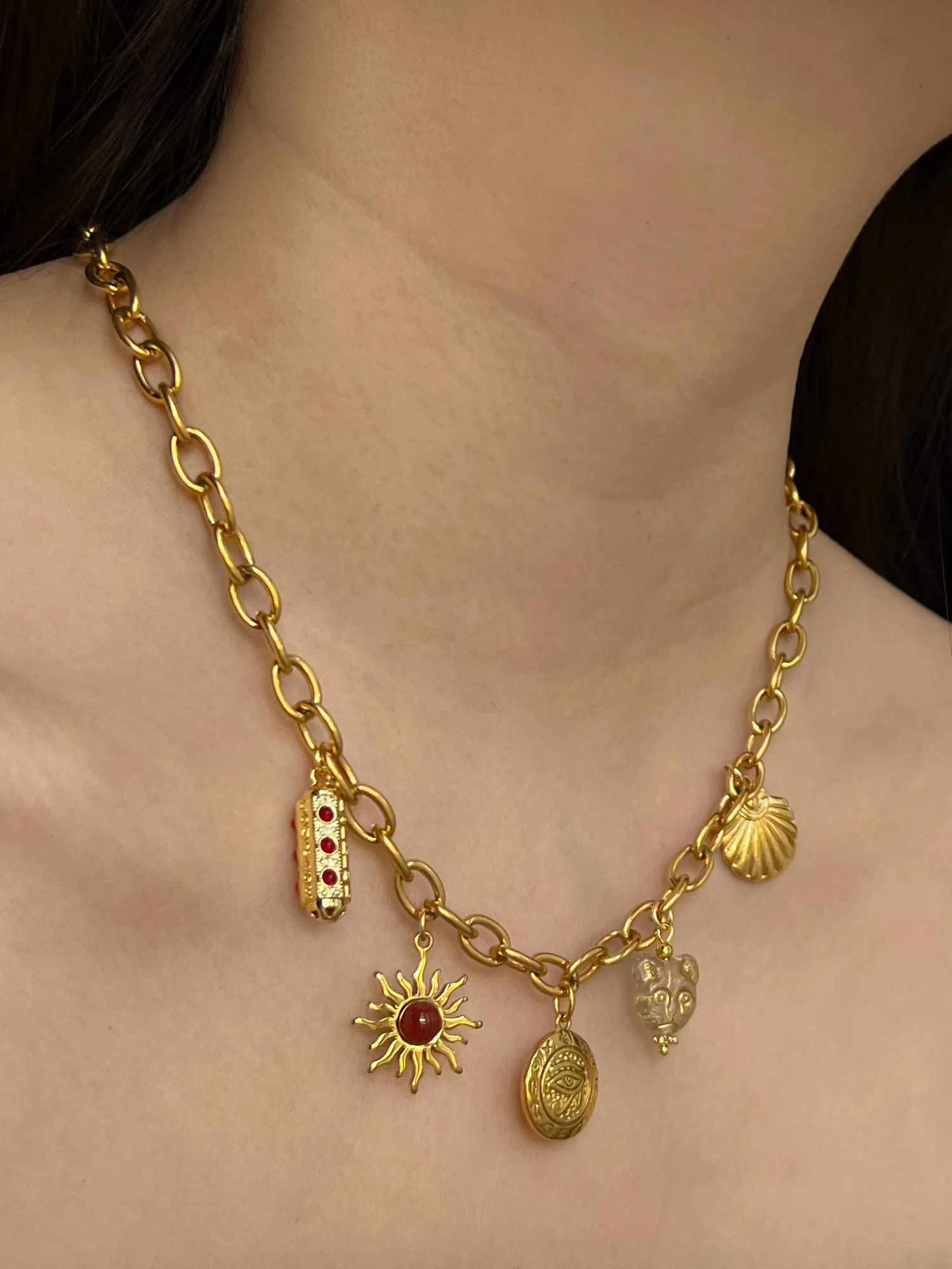 Chunky Gold Talisman Necklace - Eye of Horus Charm - Image 3