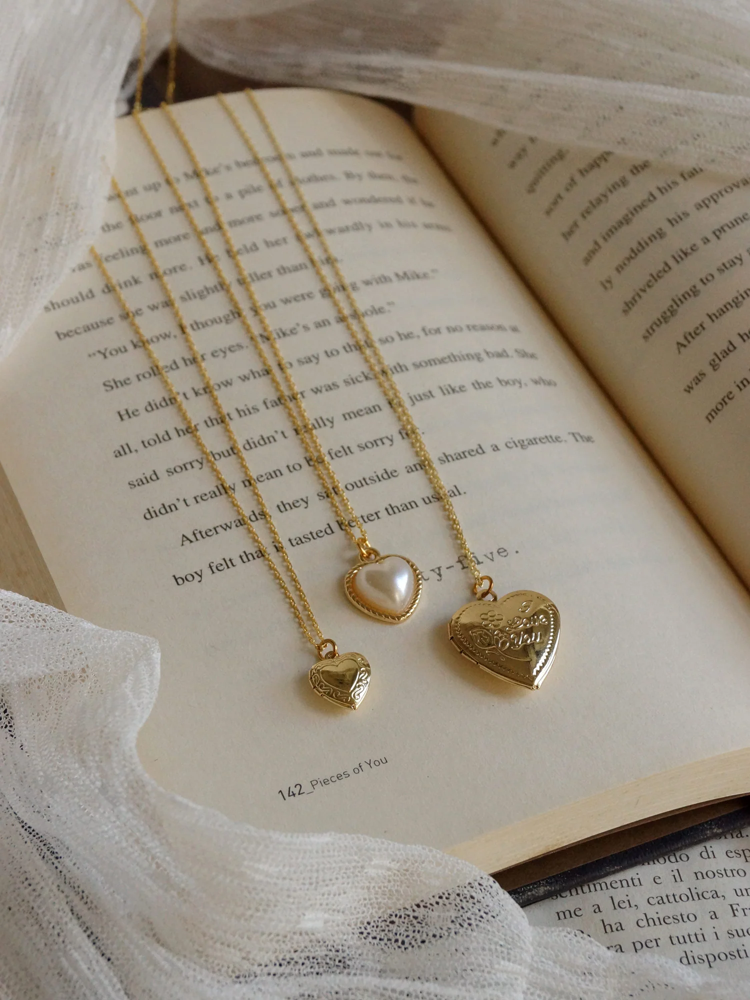 ELLIE Locket Necklace - Image 9