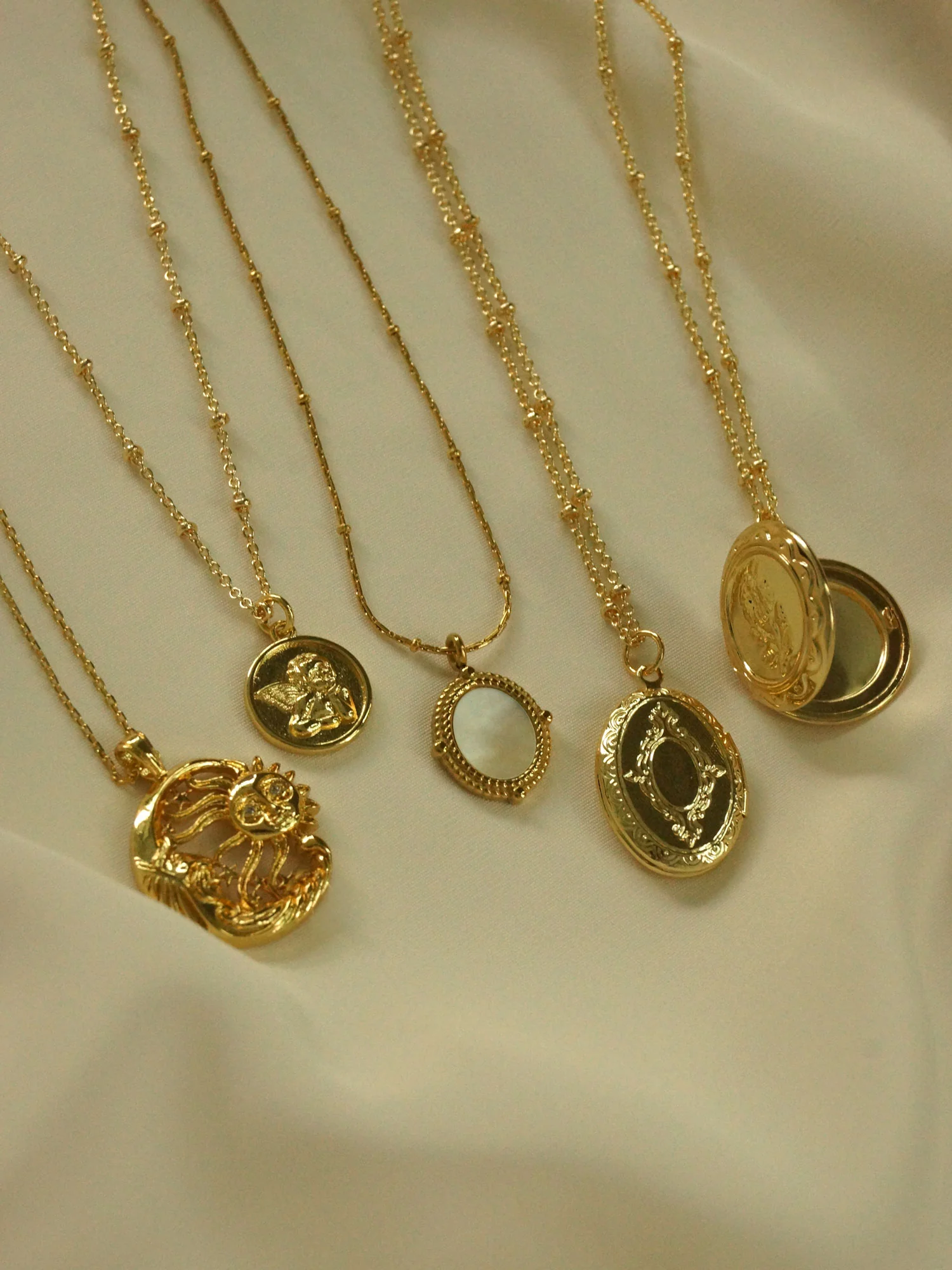 Endless Love Cupid Necklace *18K Gold-plated - Image 6
