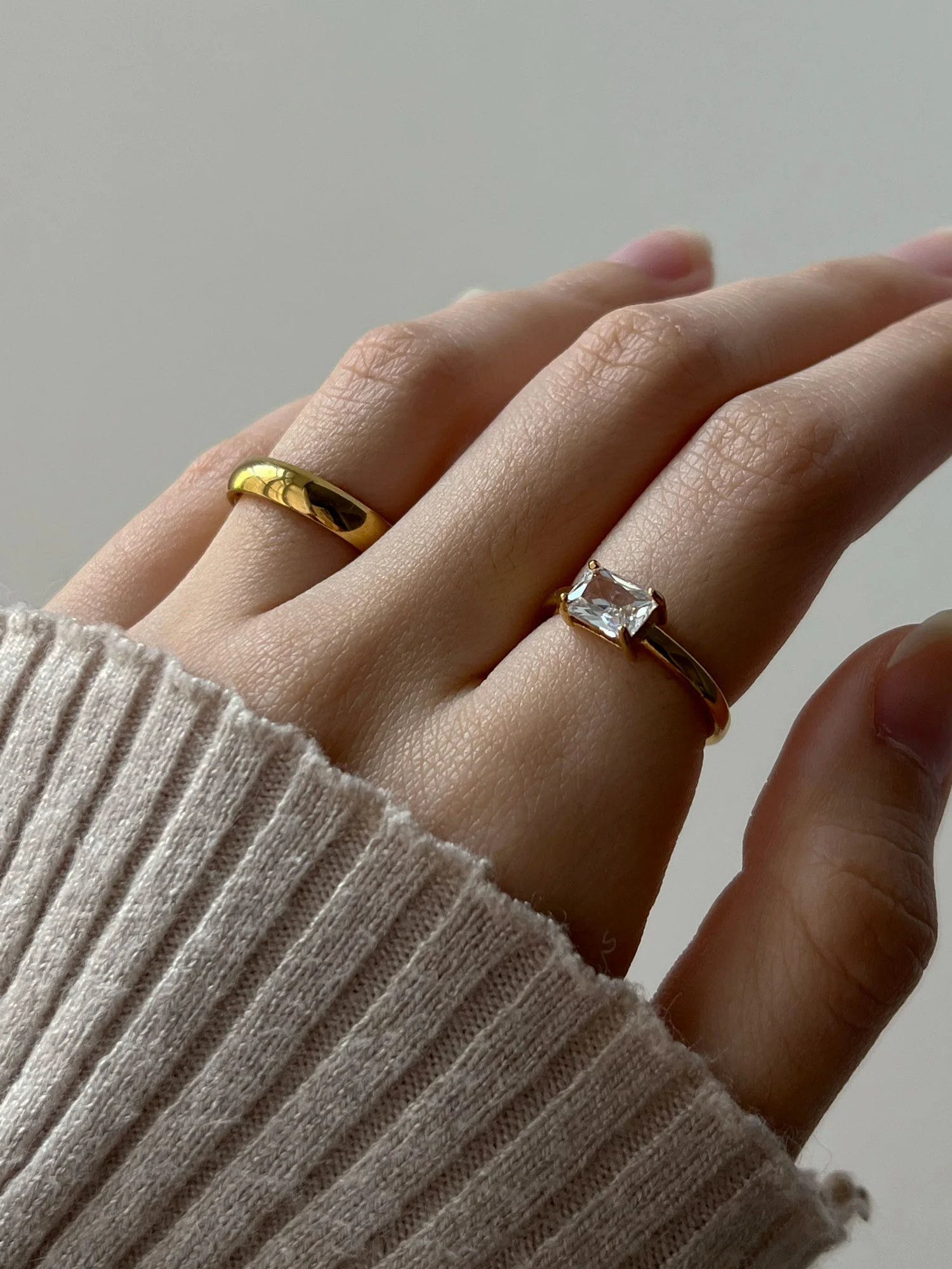 Essential Gold Ring - Image 2