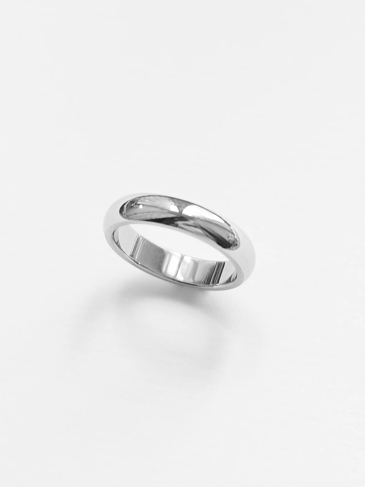 Essential Silver Ring, Stainless Steel 4mm - Image 2