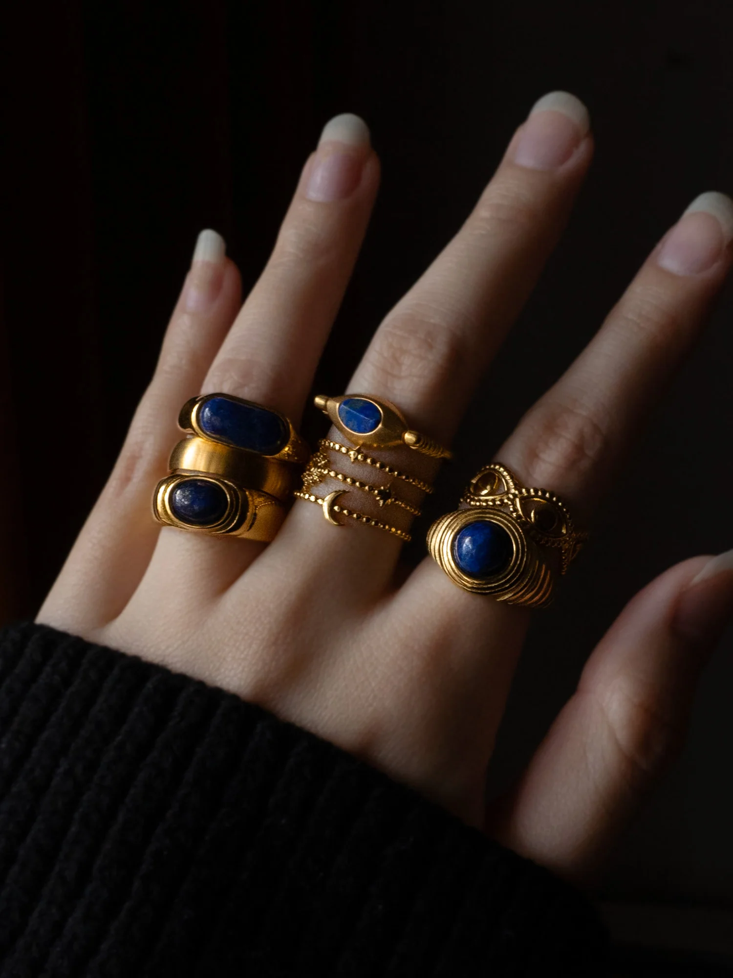 Eye of Horus Matte Gold Ring - Blue Stone - Image 2