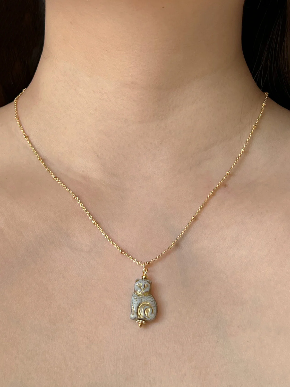 Glass Carved Cat Form Necklace - Grey - Image 2