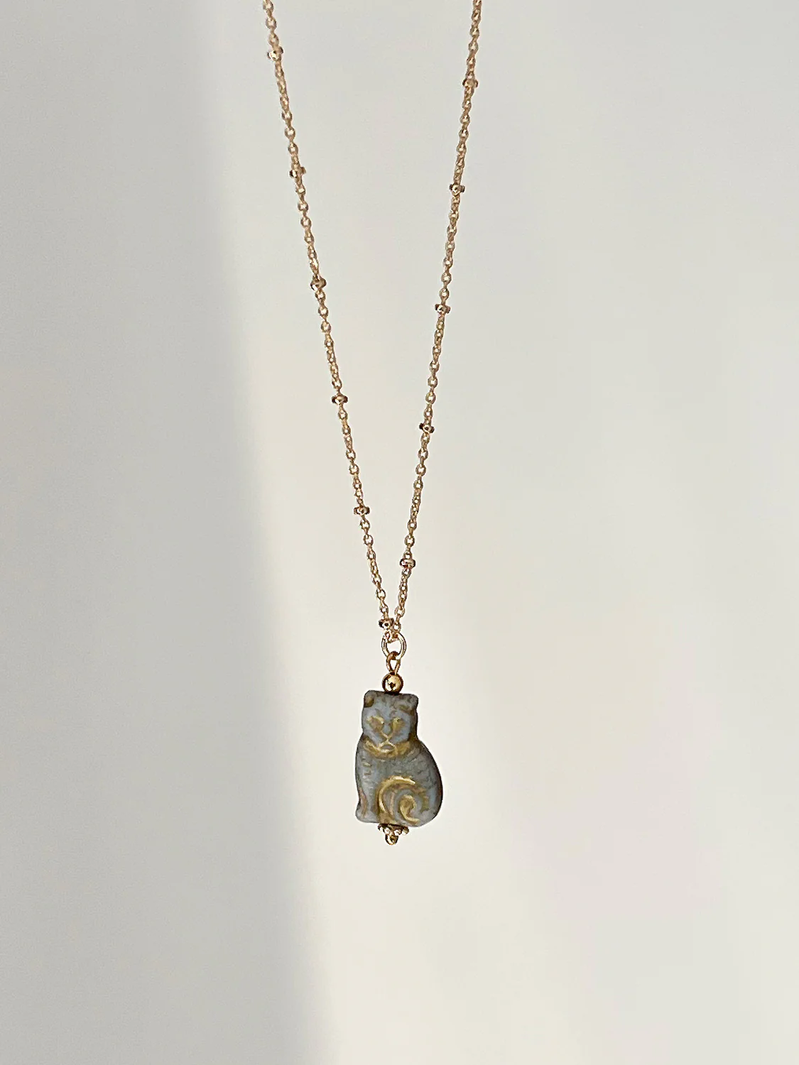 Glass Carved Cat Form Necklace - Grey - Image 3