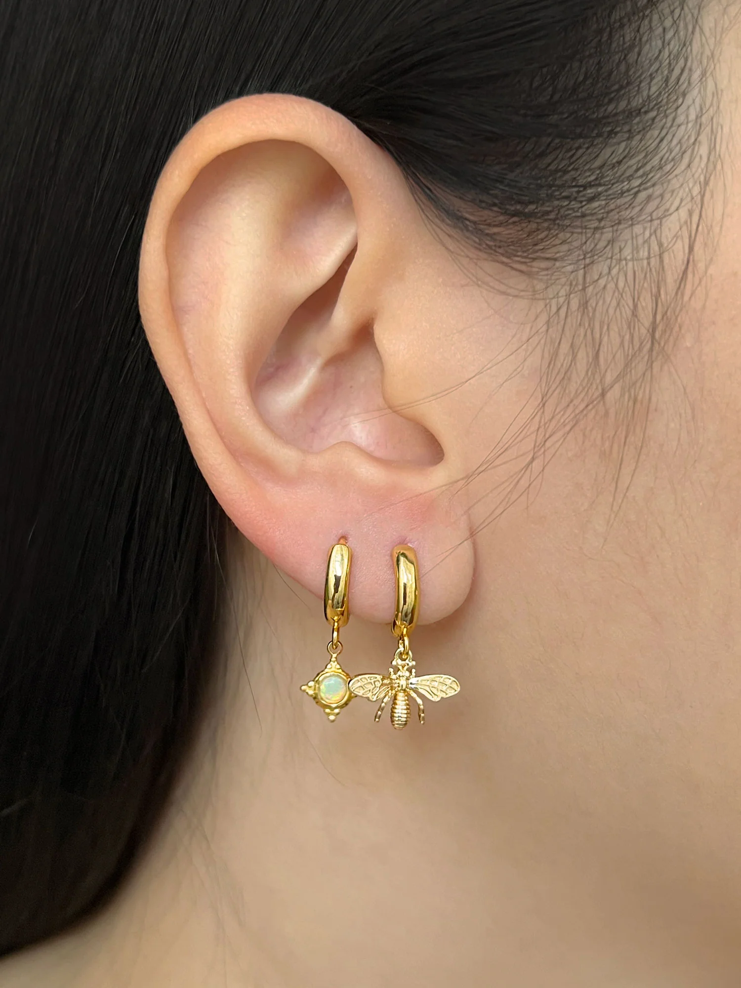Gold Bee Huggies - Image 3