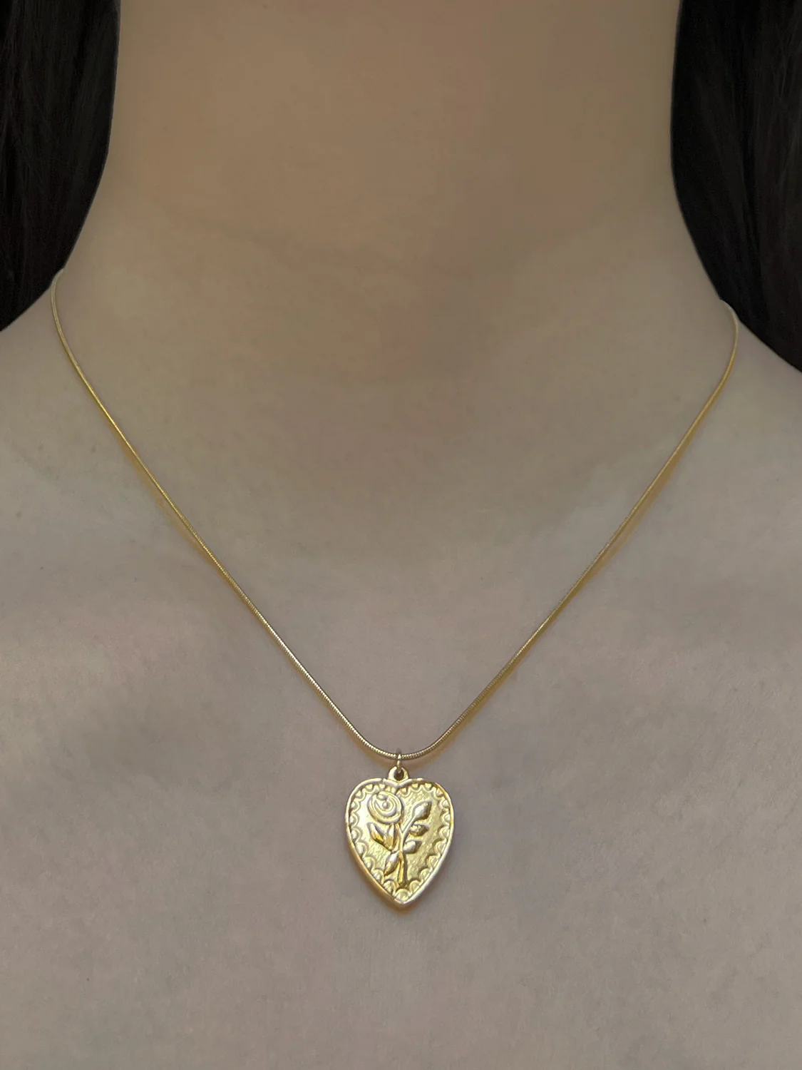 Heart Rose Pendant Necklace - Stainless Steel, Gold - Image 3