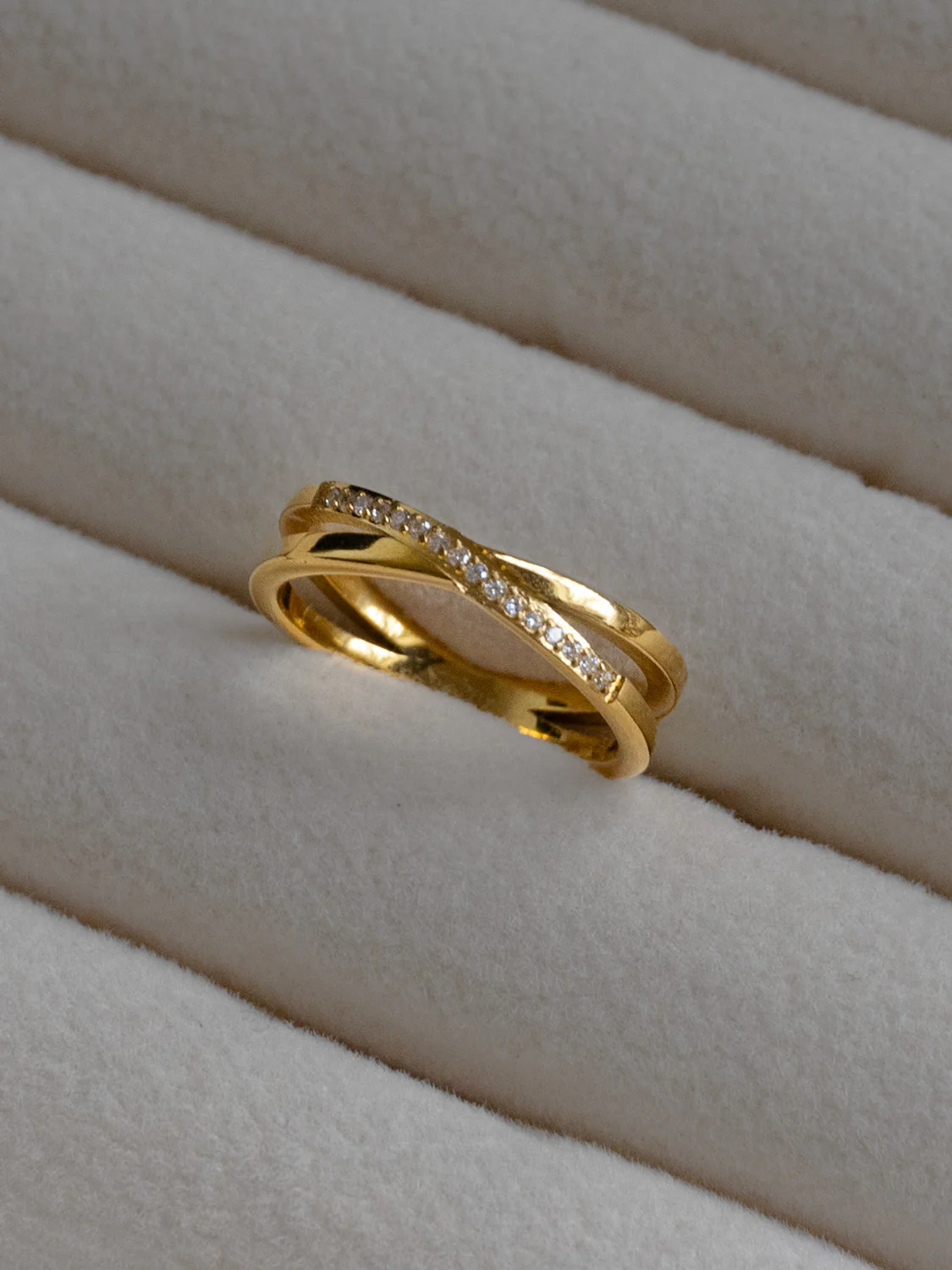 Intersect Ring with Gemstones, Stainless Steel - Gold