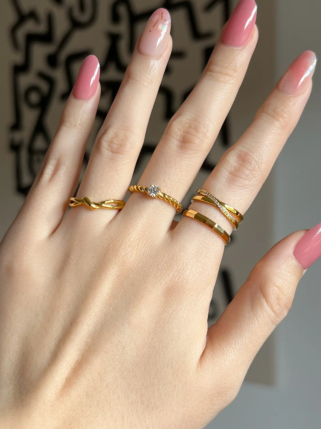 Solo Diamond Twist Ring, Stainless Steel - Gold - Image 8