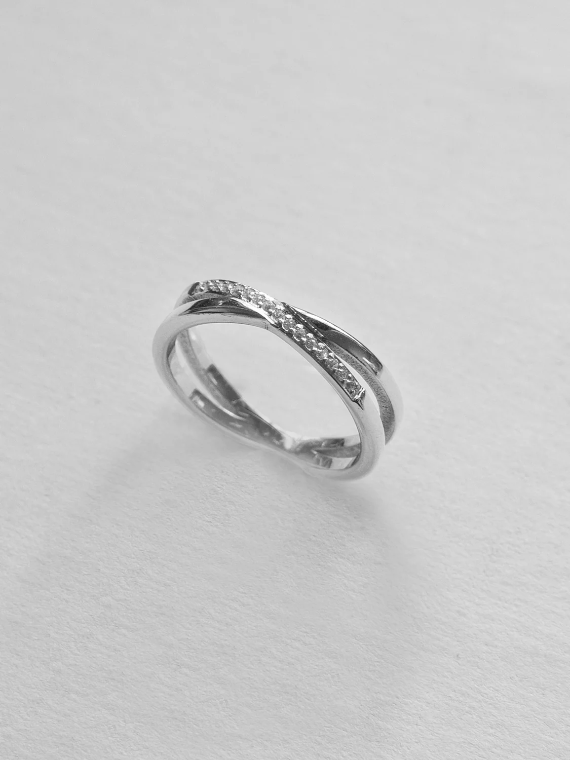 Intersect Ring with Gemstones, Stainless Steel - Silver - Image 4
