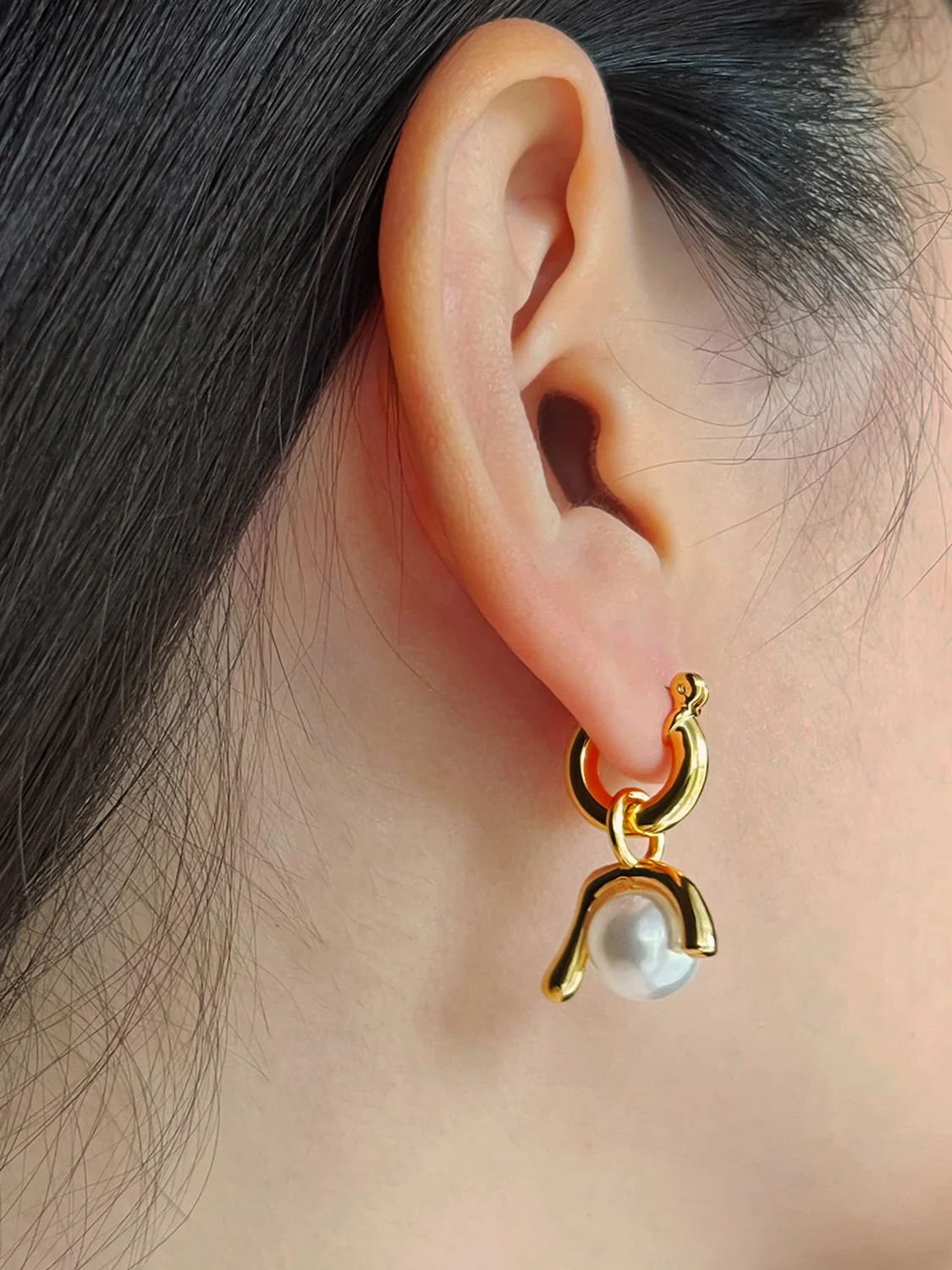 Leta Pearl Earrings - Mini - Image 3