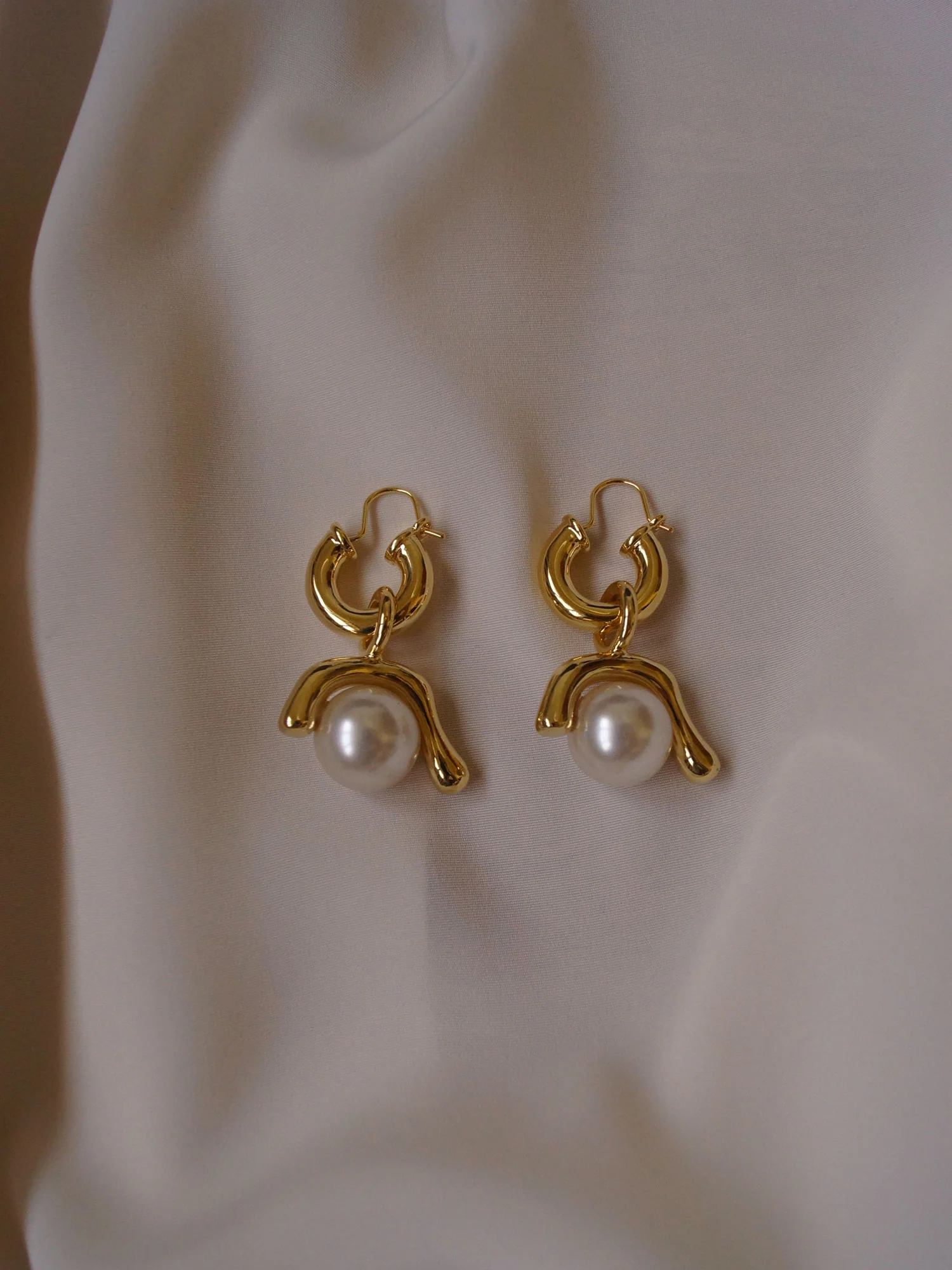 Leta Pearl Earrings - Image 5