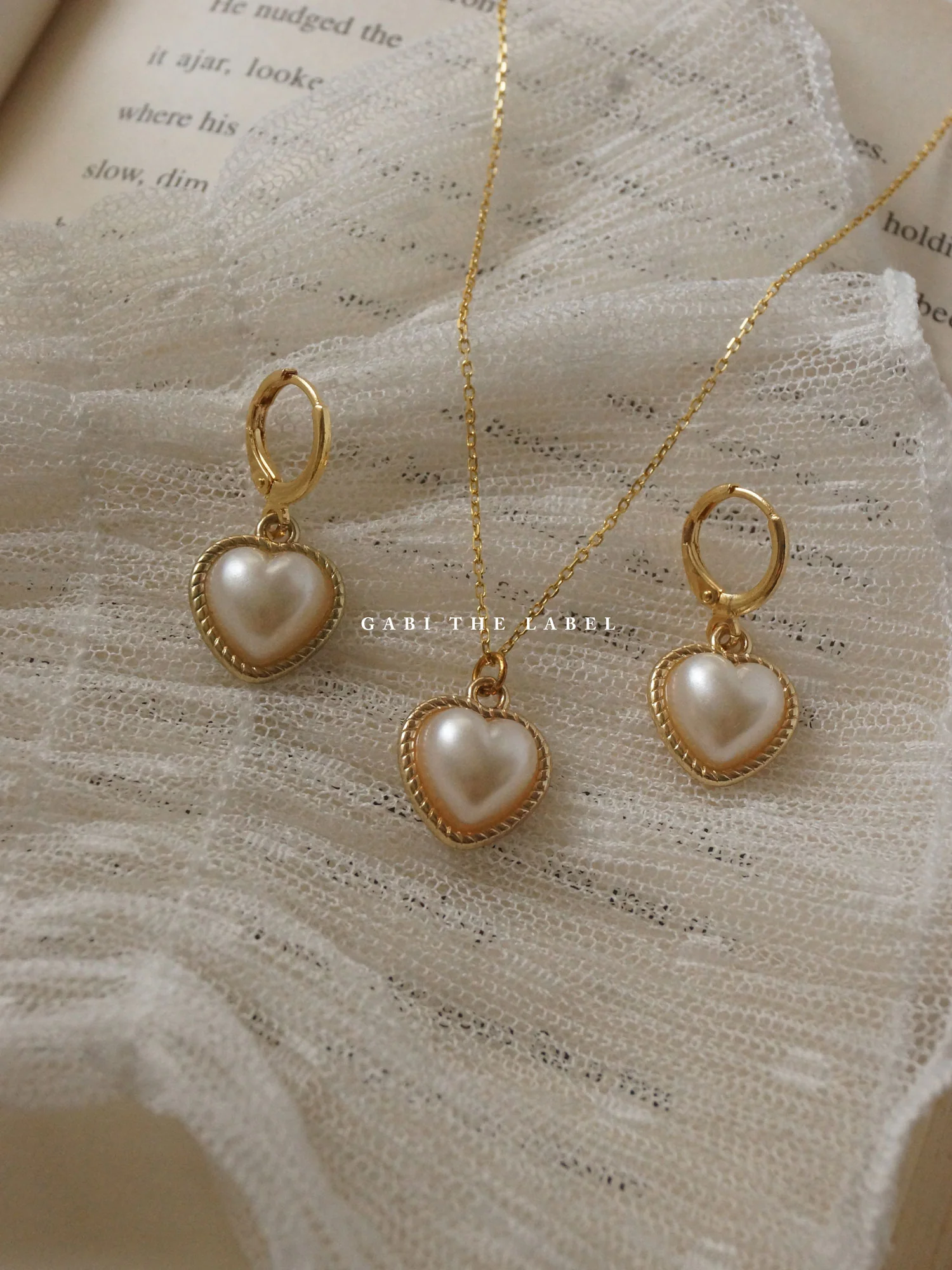 LILITH Heart Pearl Necklace - Image 6