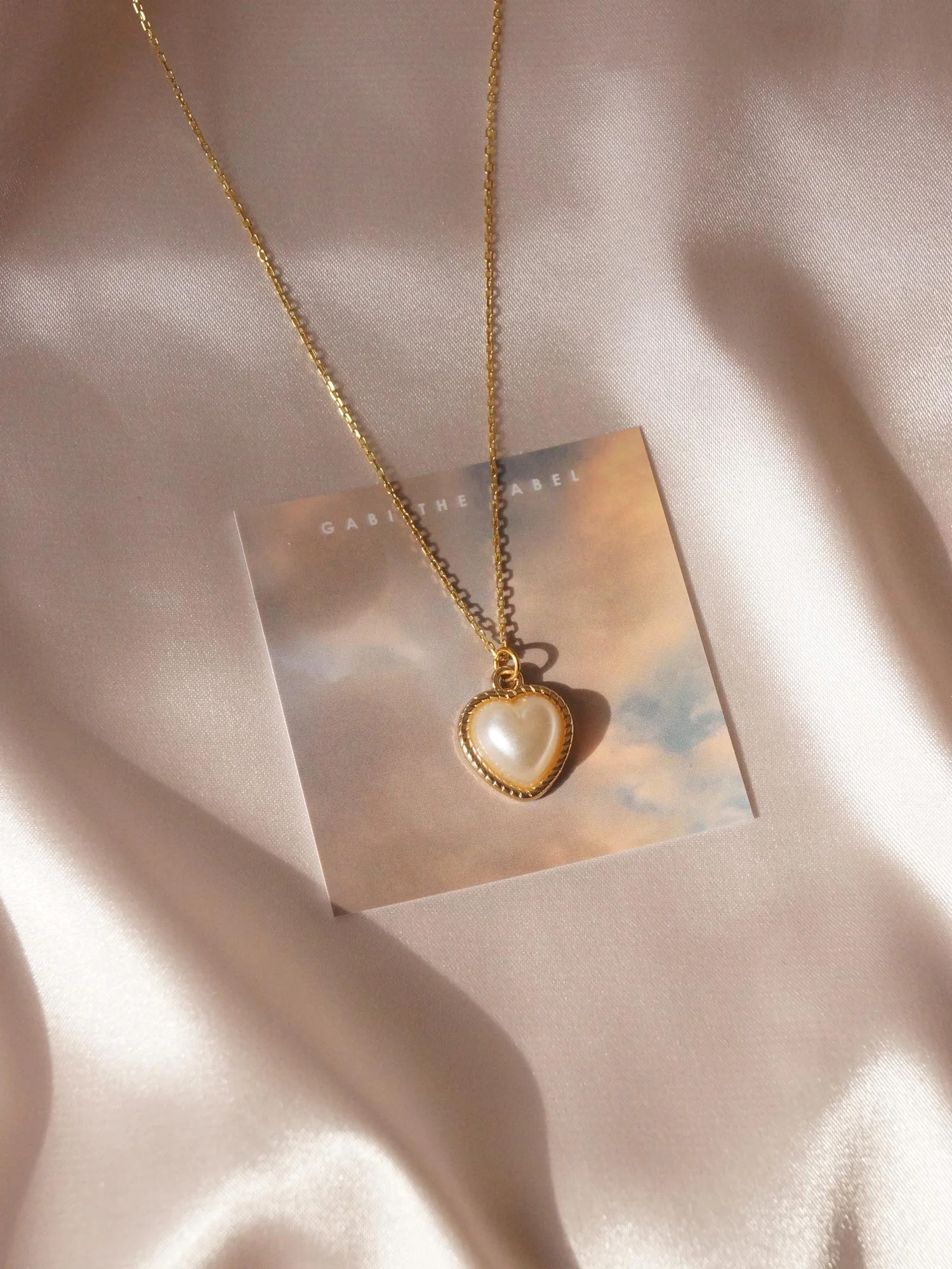 LILITH Heart Pearl Necklace - Image 7
