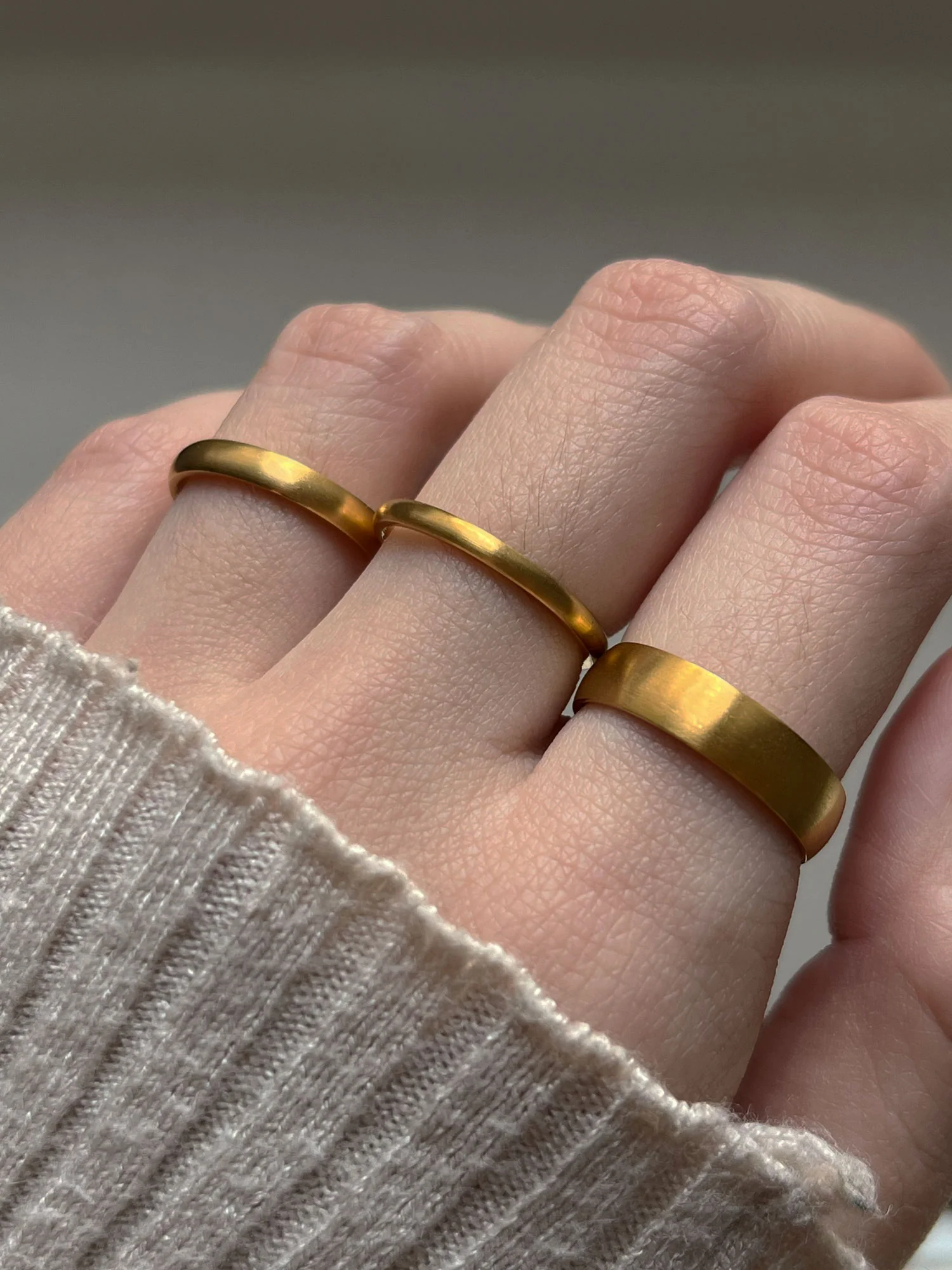 Matte Essential Gold Ring - 2mm - Image 5
