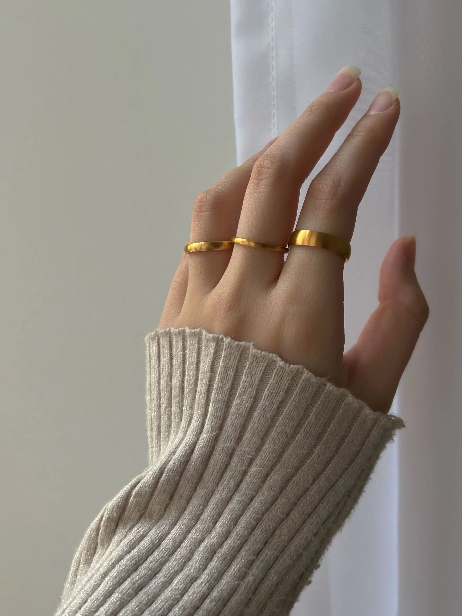 Matte Essential Gold Ring - 3mm - Image 4