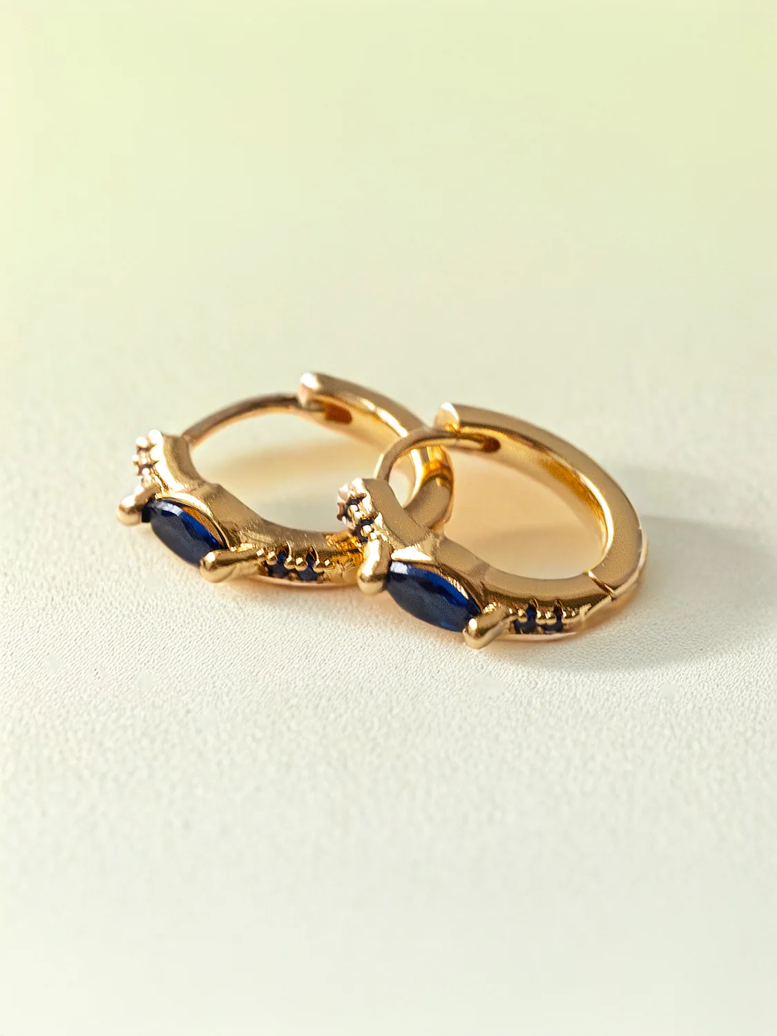 Oval Gemstone Huggies, S925 - Royal Blue, Gold - Image 3