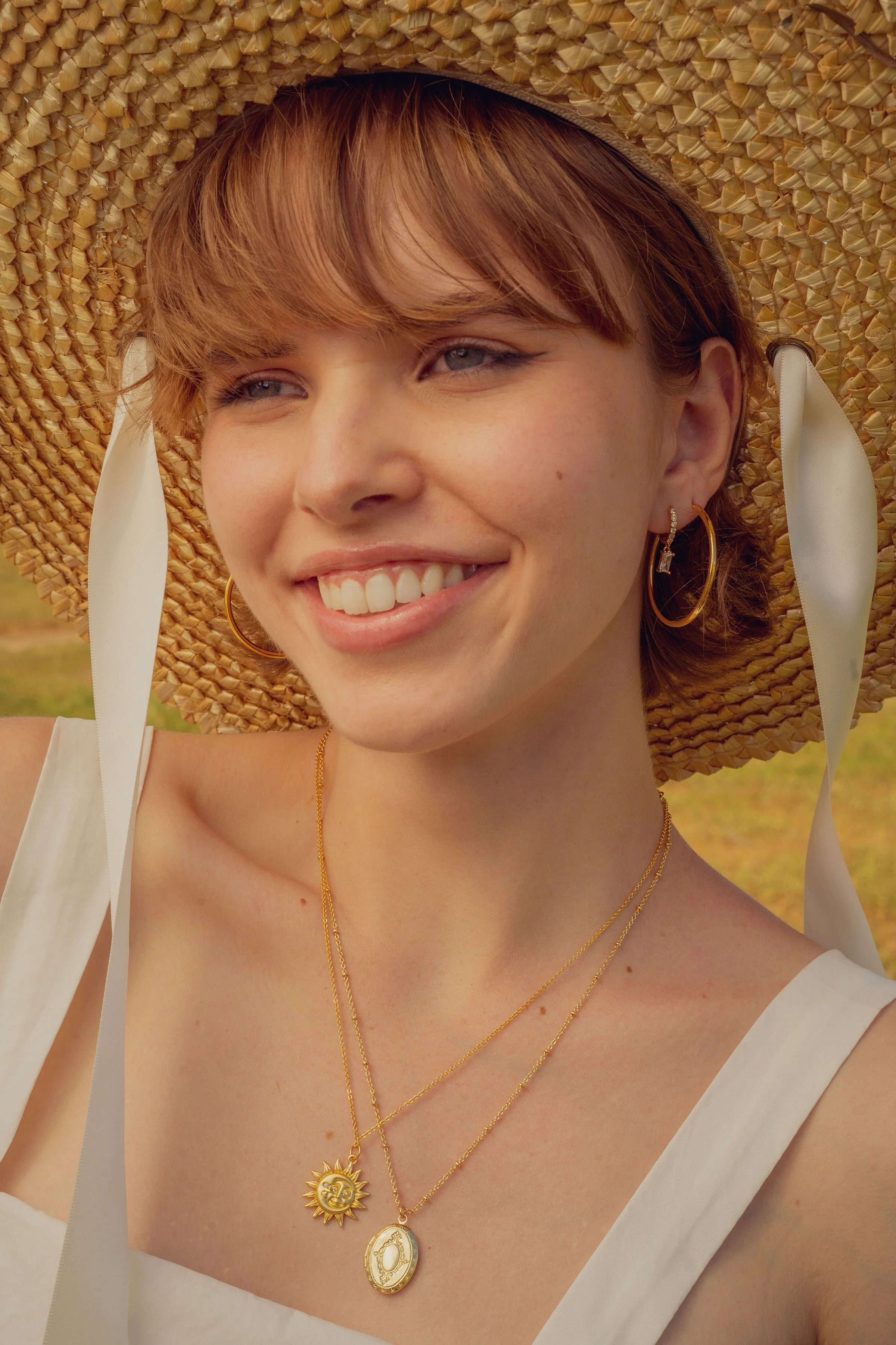 Oval Locket Necklace - Image 4