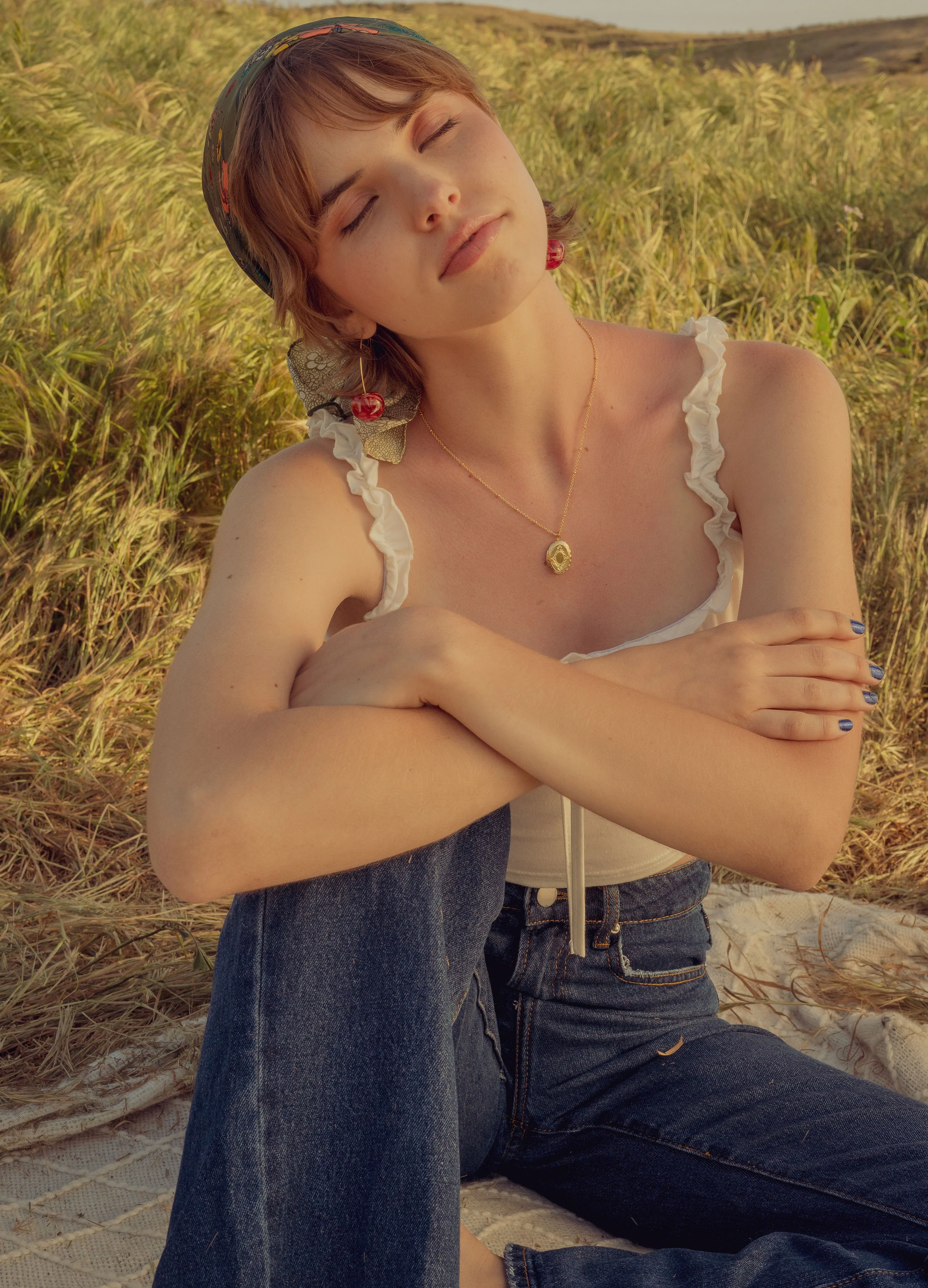 Oval Locket Necklace - Image 9