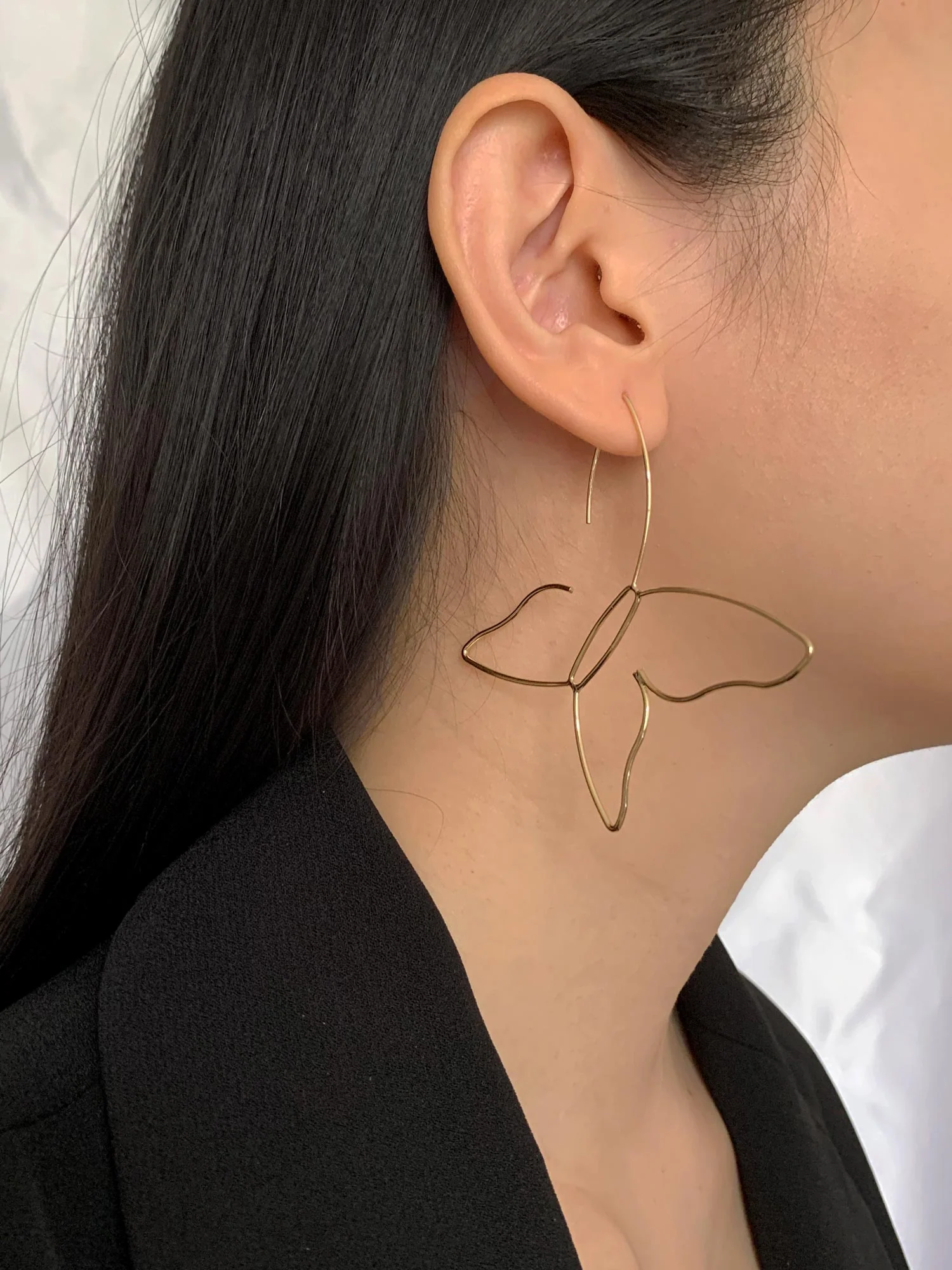 Papillon (Butterfly) Hoops - Image 4