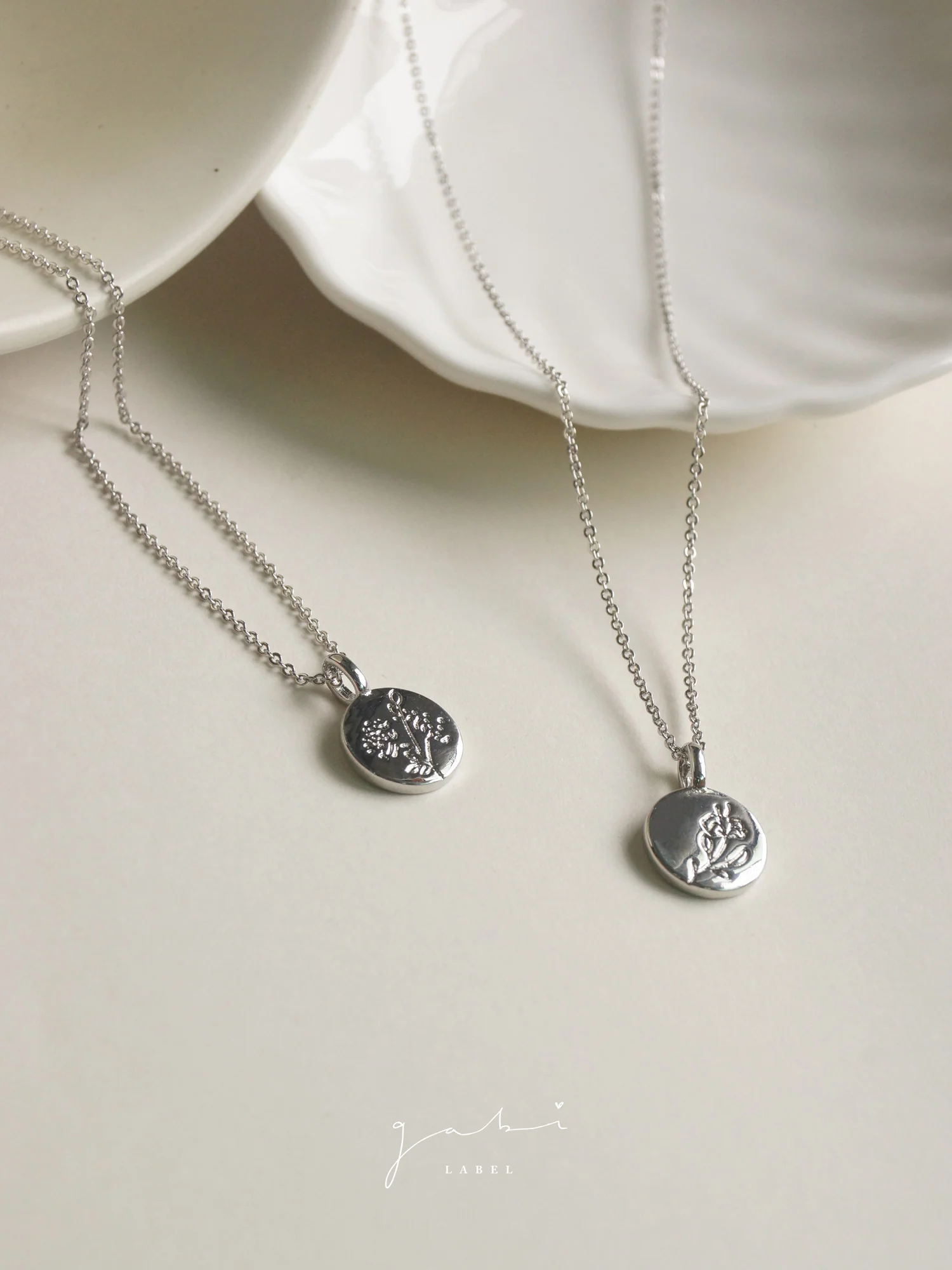 Peony Pendant Necklace - Silver - Image 4