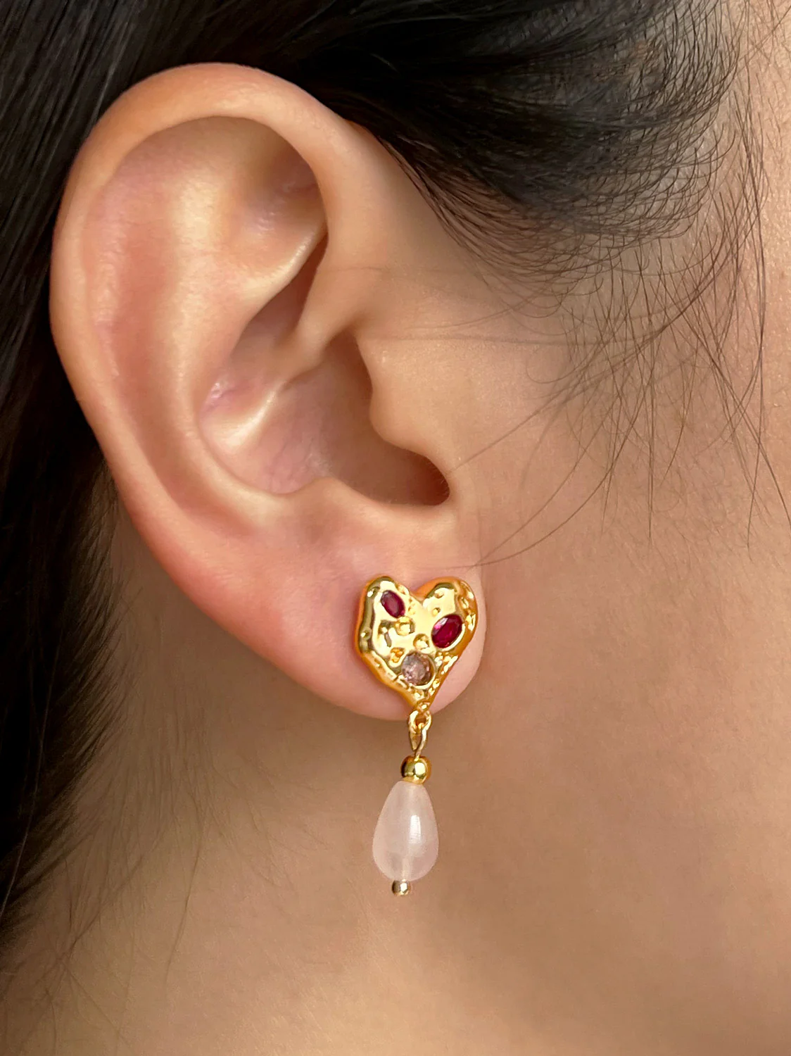 Pink Gemstones Heart Earstuds With Teardrop Rose Quartz - Image 2