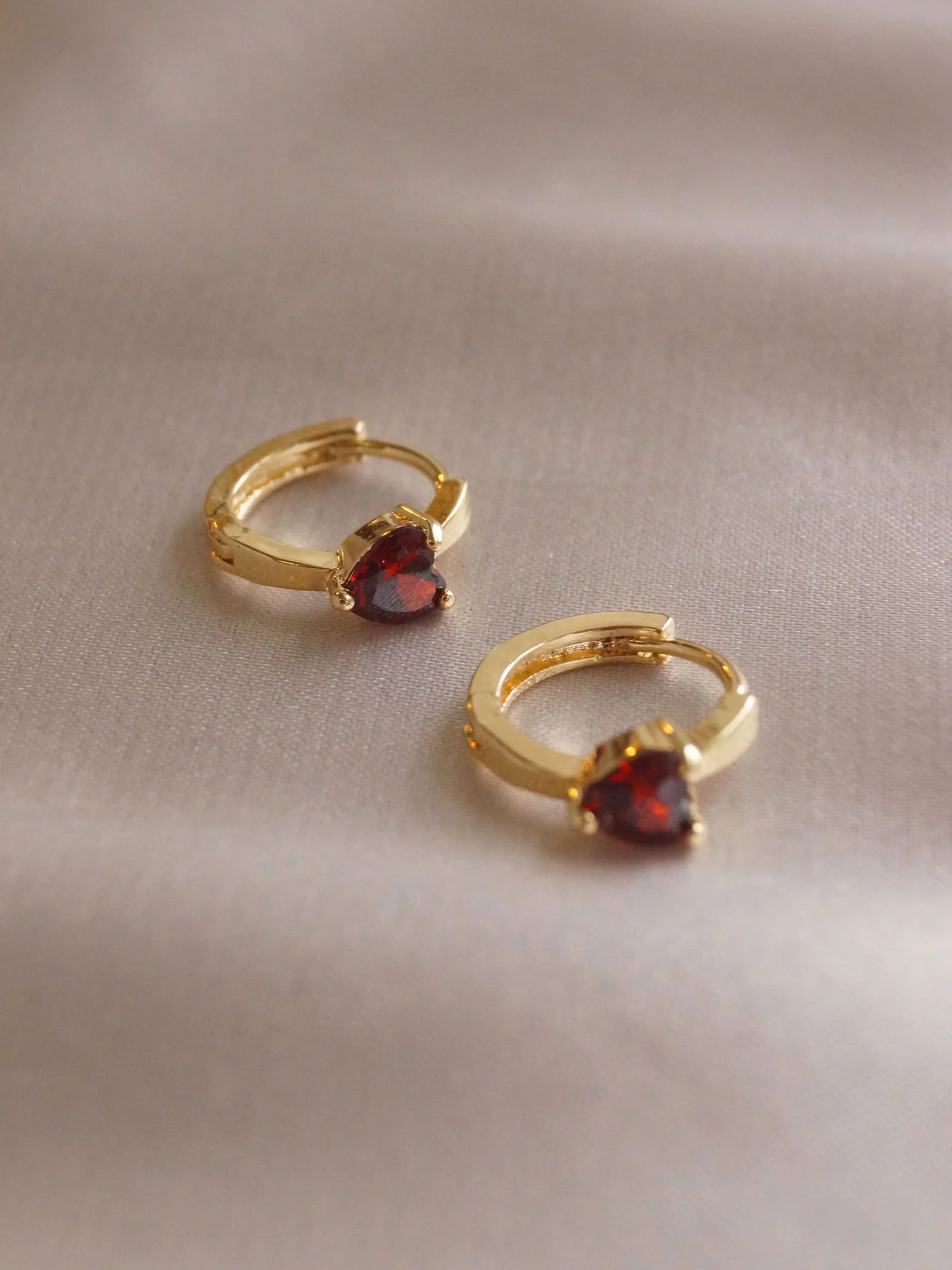 POPPY Huggies - Ruby Red *Gold-plated - Image 4
