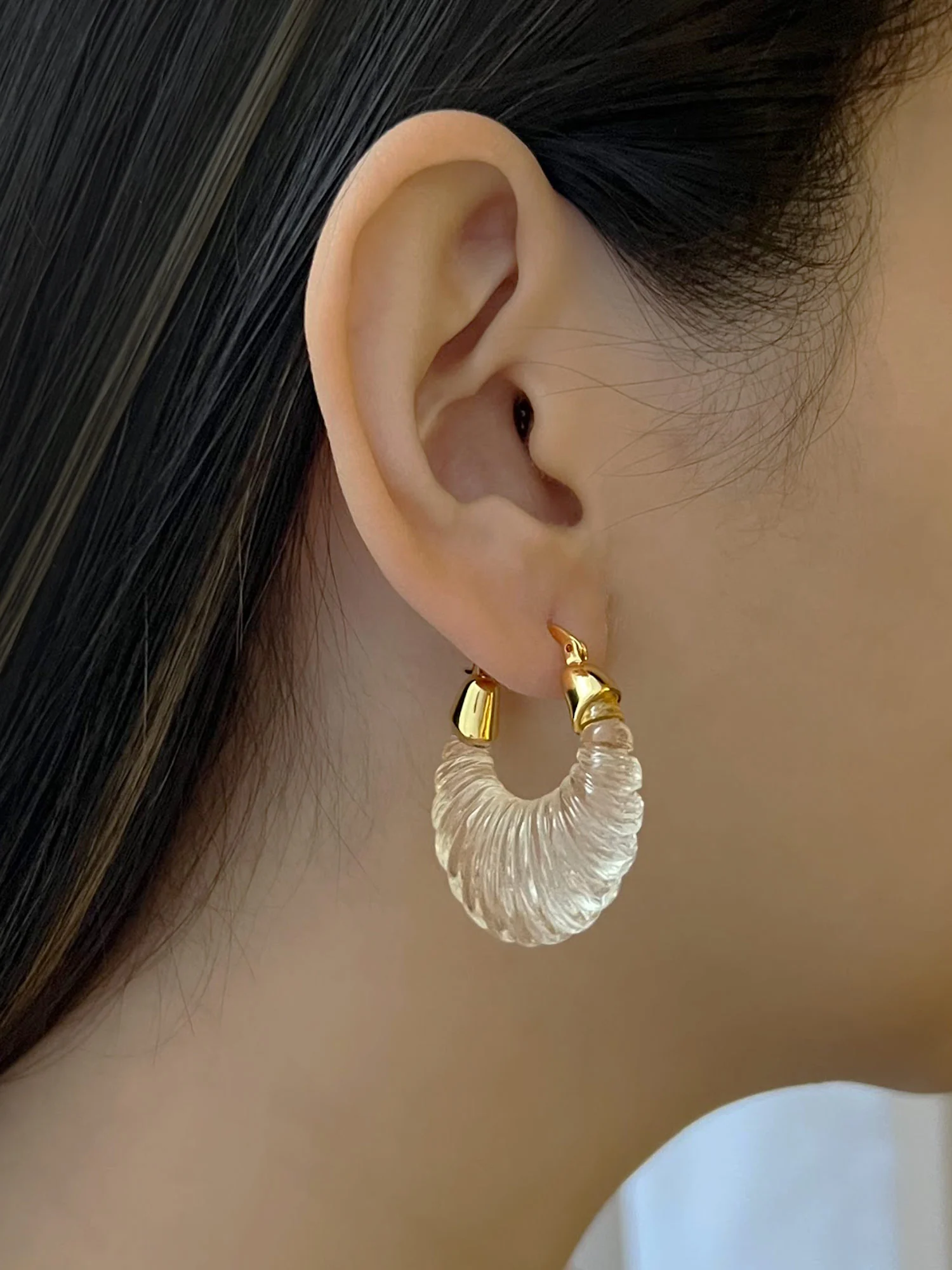 Sculptural Hoops Maxi - Clear - Image 3