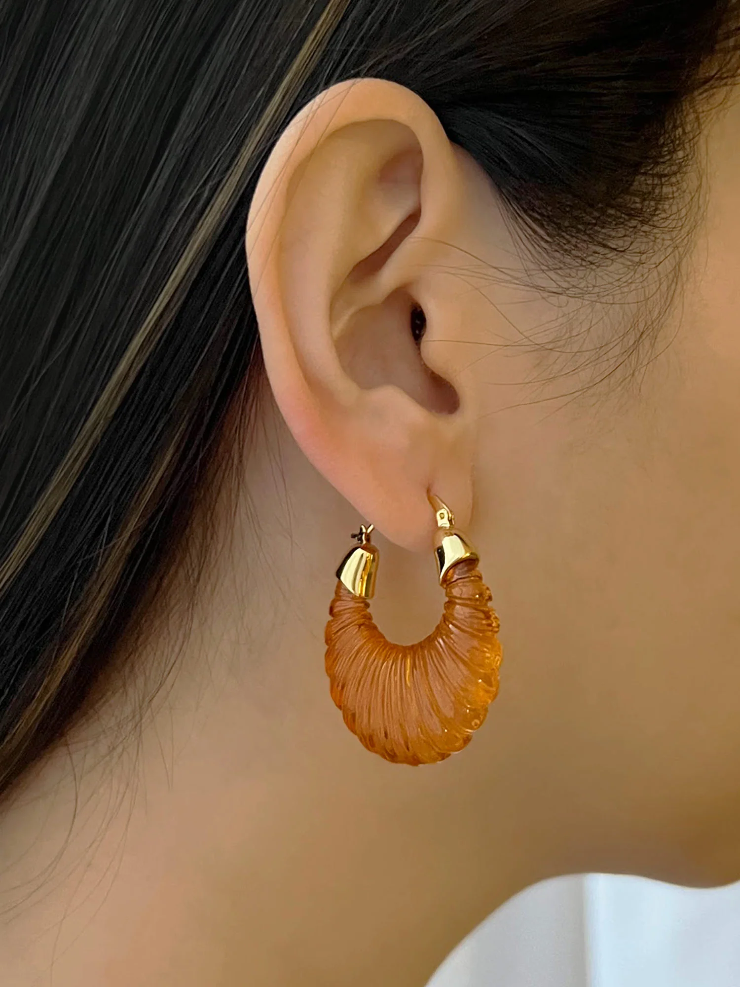 Sculptural Hoops Maxi - Mandarin - Image 2