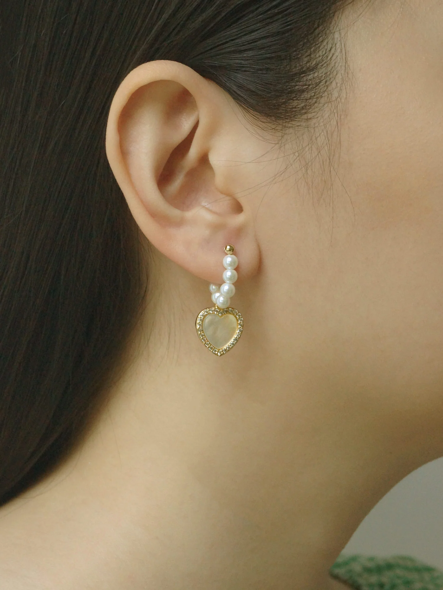 Shell Heart with Pearl Earrings - Image 3