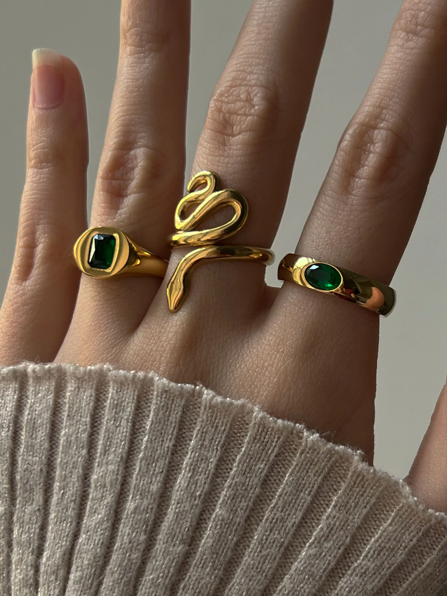 Signet Ring with Rectangular Gem - Emerald Green - Image 2
