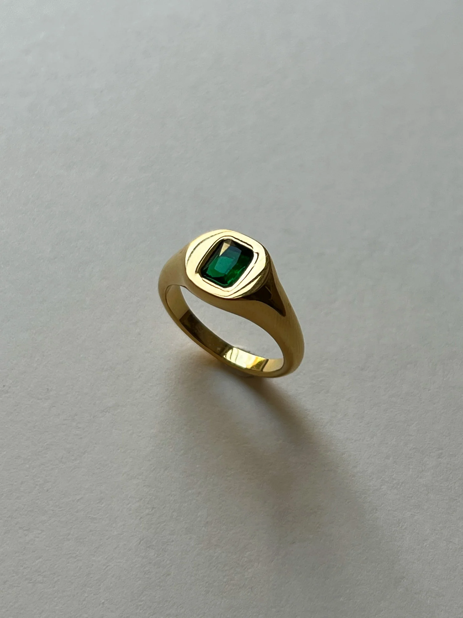 Signet Ring with Rectangular Gem - Emerald Green - Image 3