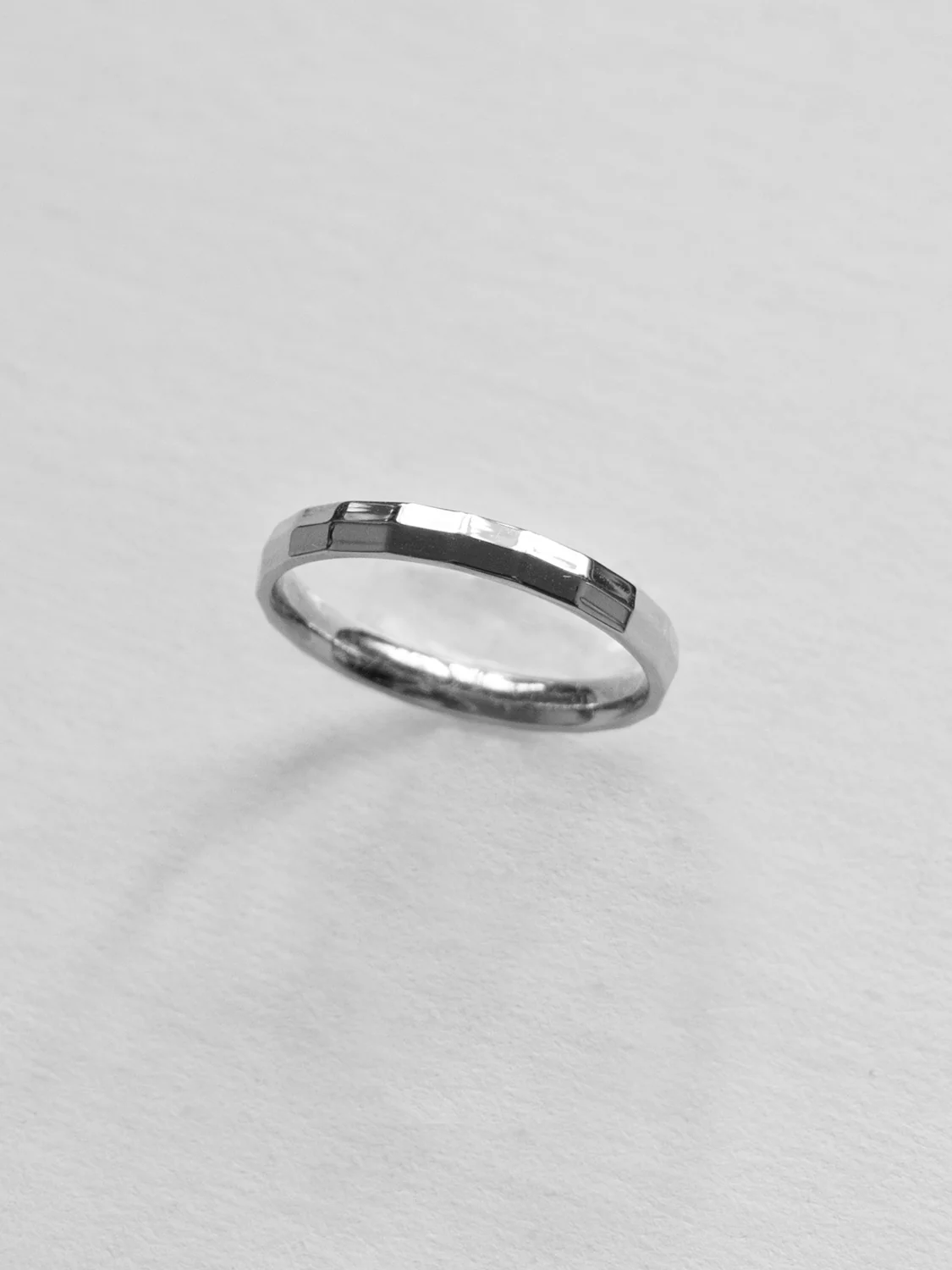 Smooth Hammered Ring, Stainless Steel - Silver - Image 2
