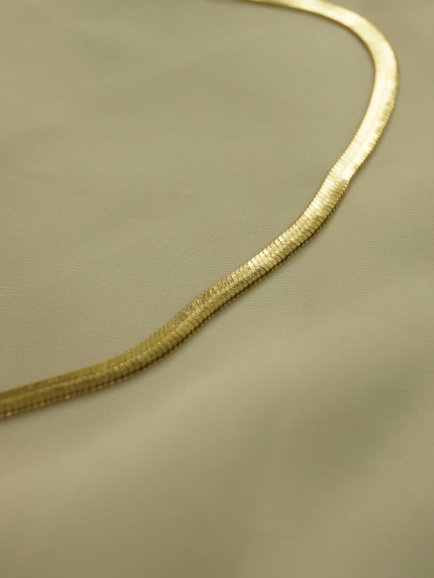 Snake Chain Necklace *18K Gold-plated Stainless Steel - Image 3