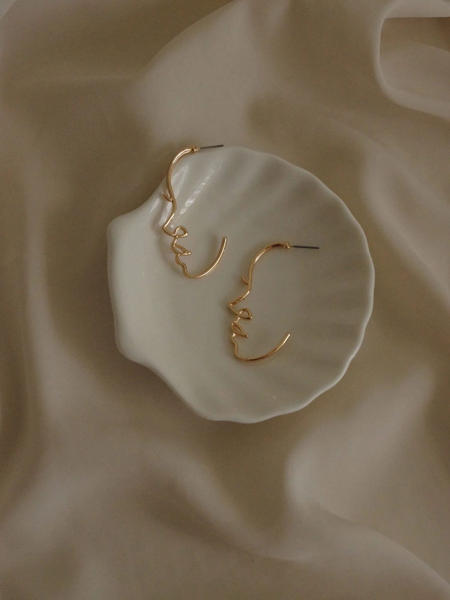 Soini Earrings - Image 3