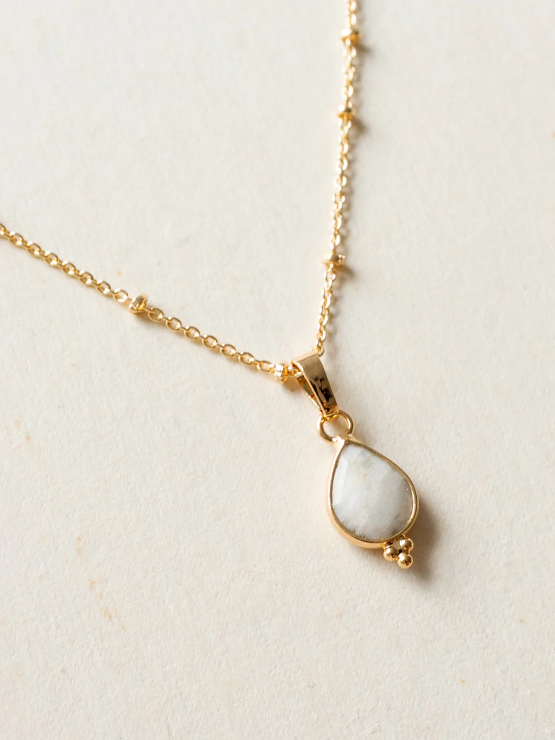 Spiritborn Necklace - White Jade - Image 3
