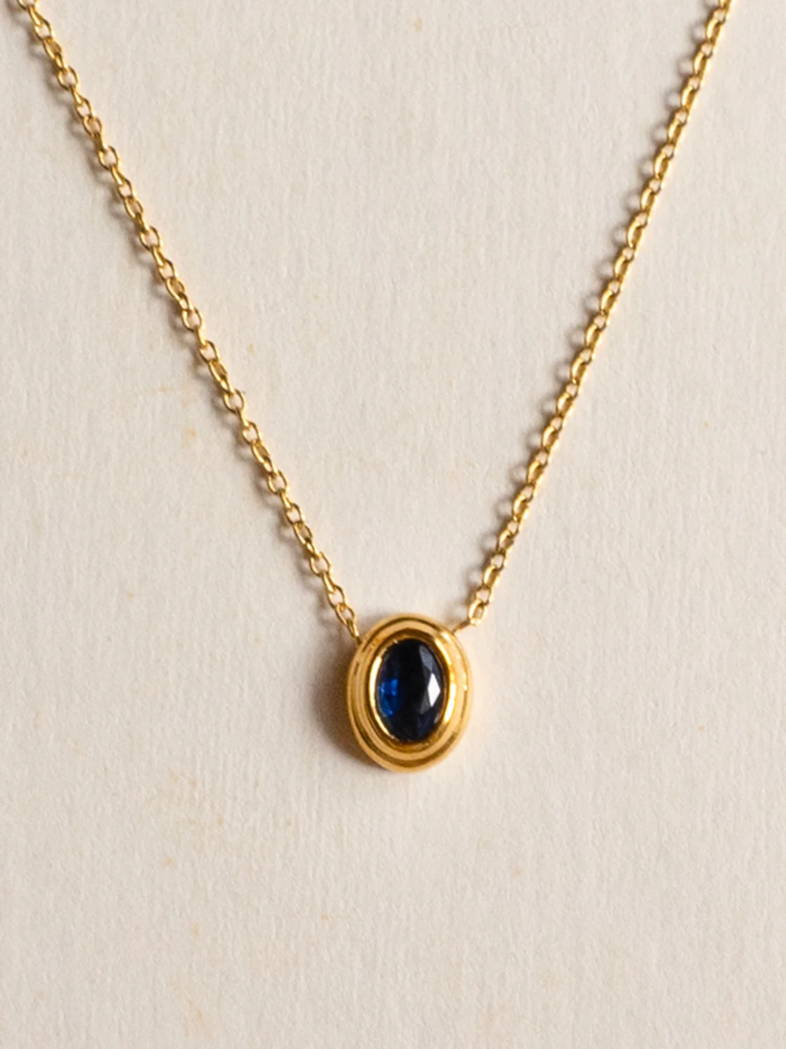 Stainless Steel Necklace With Oval Gemstone - Royal Blue