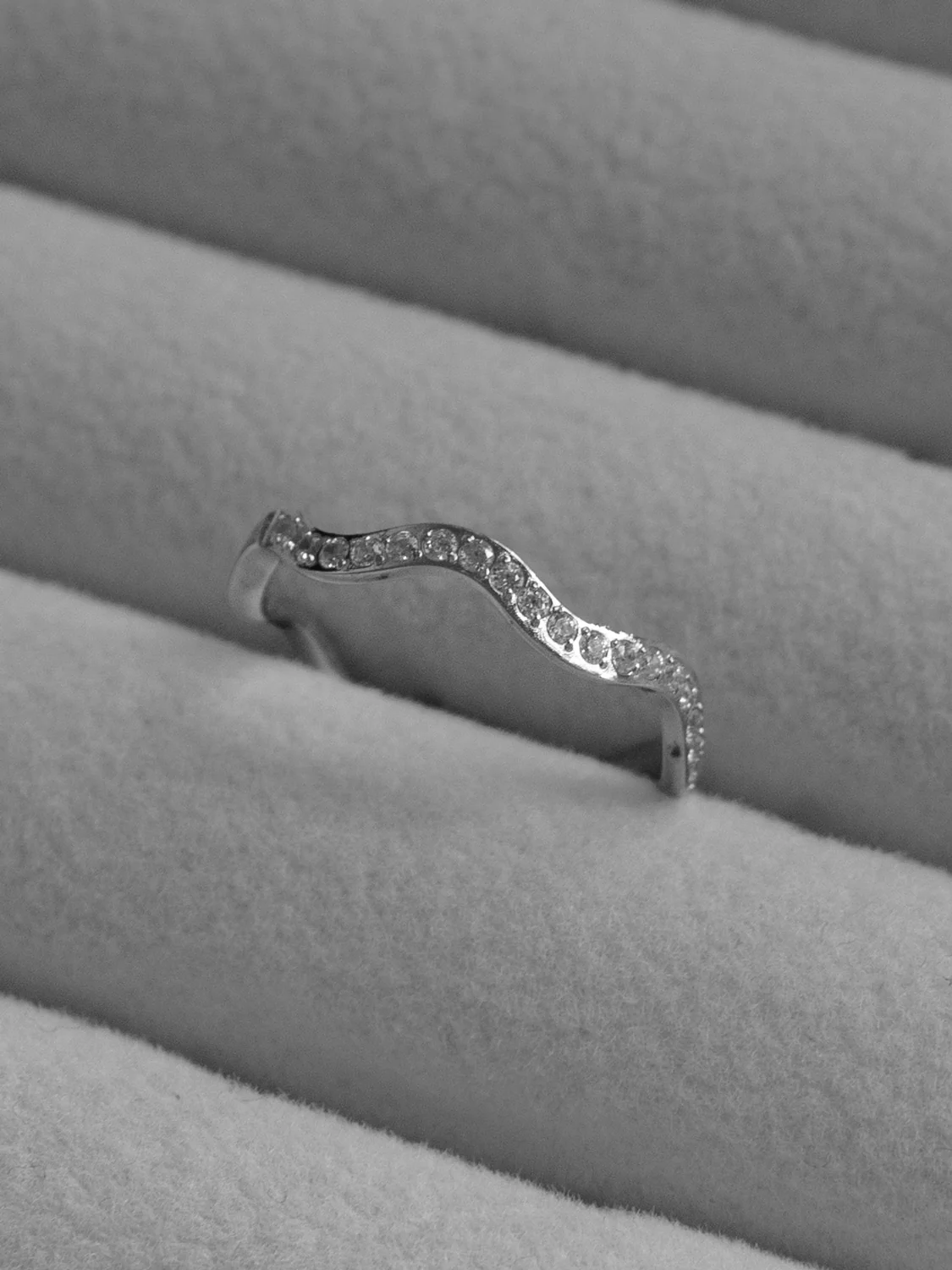 Thin Wavy Gemstone Ring, Stainless Steel - Silver - Image 2
