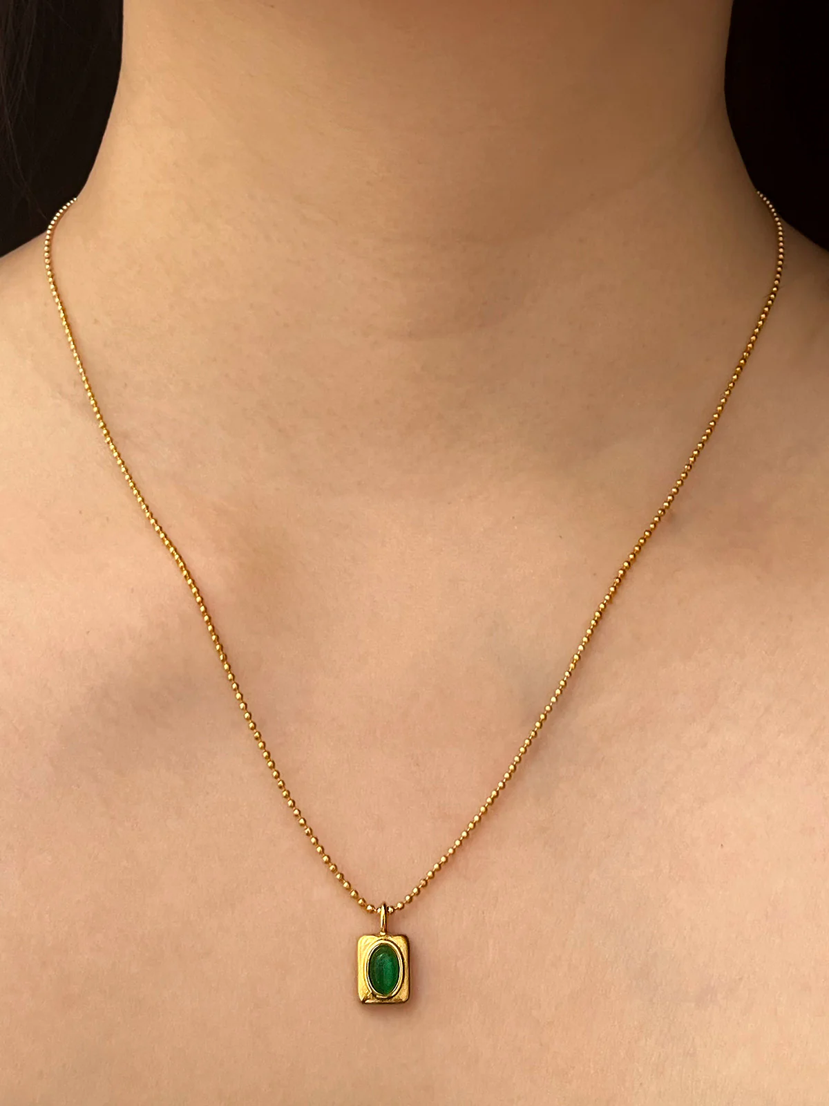 Vintage Pendant Necklace - Sea Green - Image 2